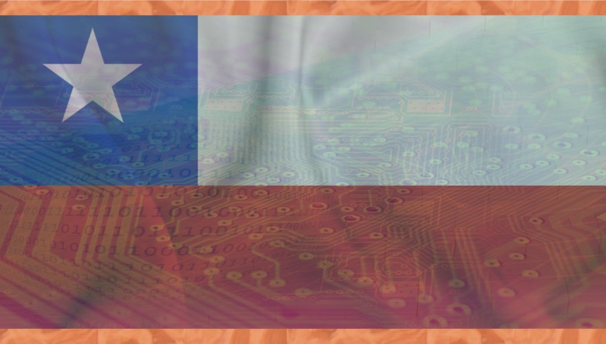 Placa de circuito integrado con la bandera de Chile